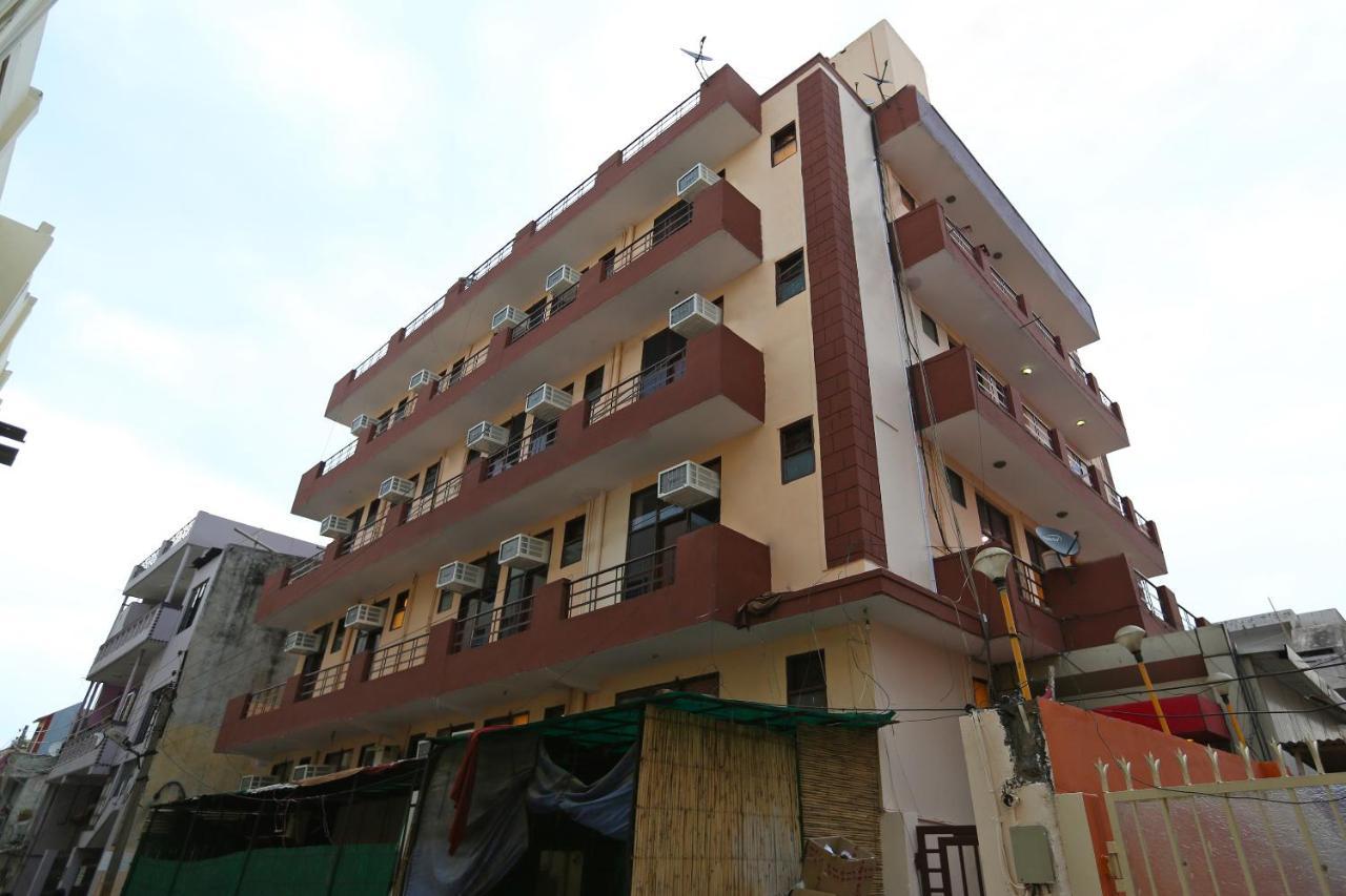 Oyo Flagship 14774 Sector 14 Gurgaon Hotell Eksteriør bilde