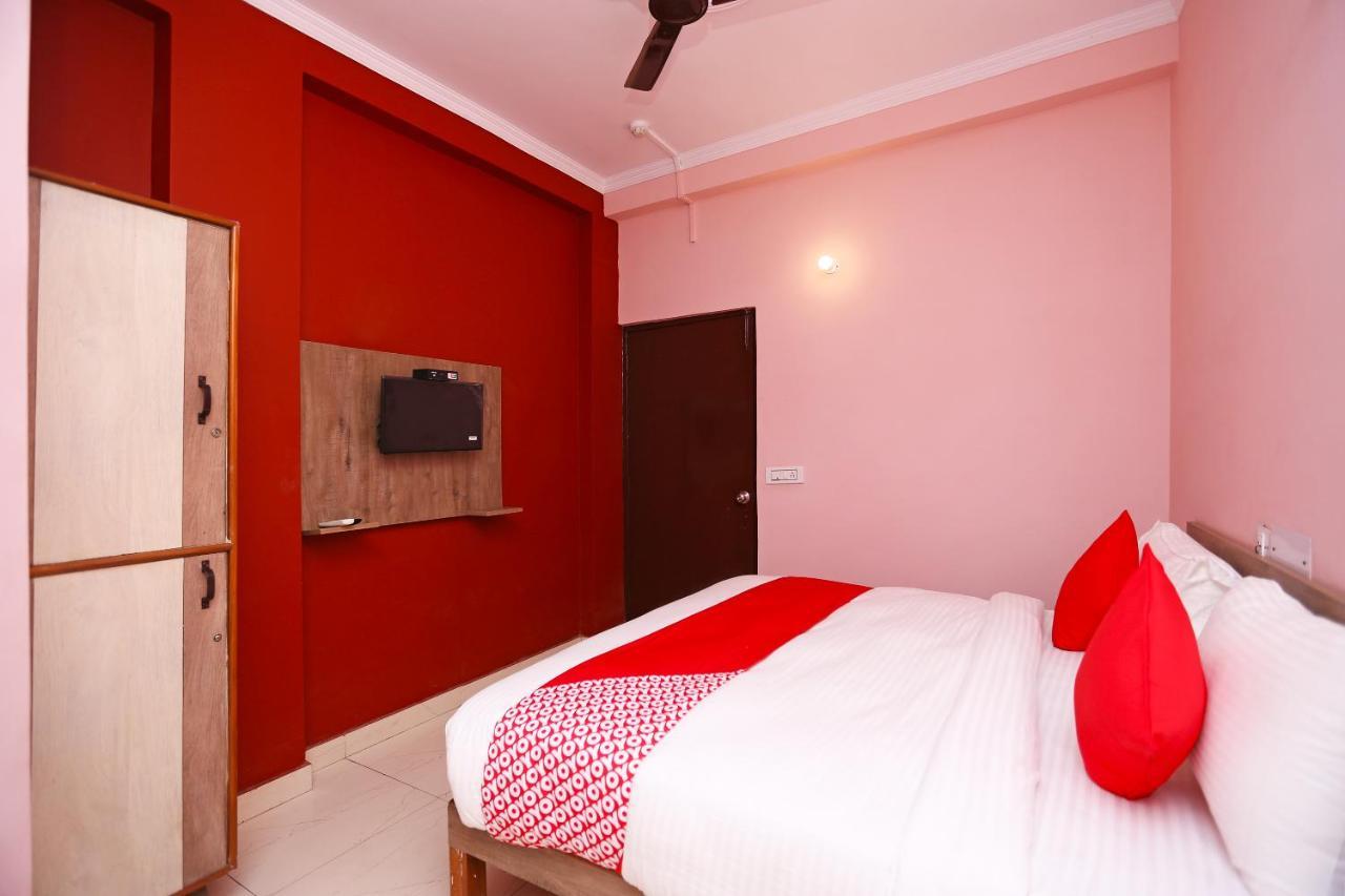 Oyo Flagship 14774 Sector 14 Gurgaon Hotell Eksteriør bilde