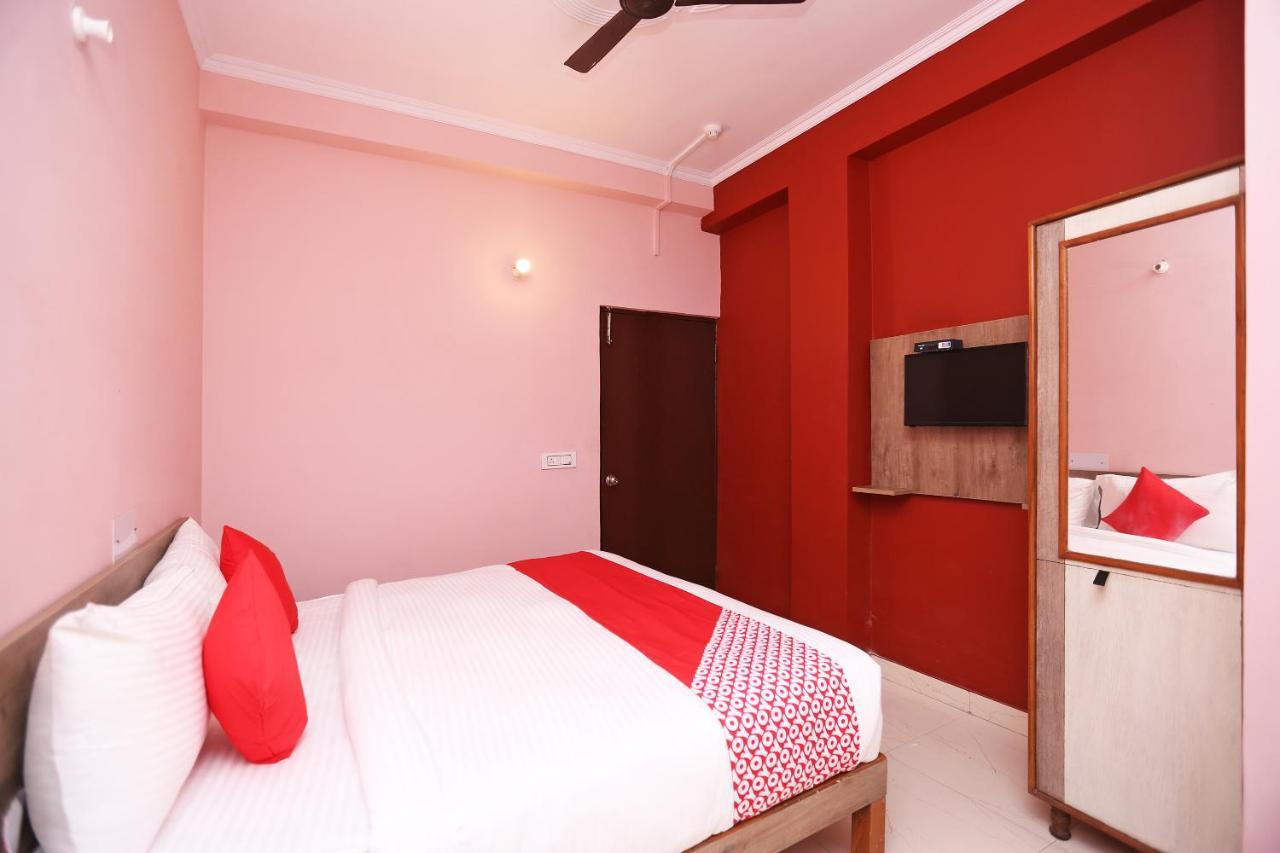 Oyo Flagship 14774 Sector 14 Gurgaon Hotell Eksteriør bilde
