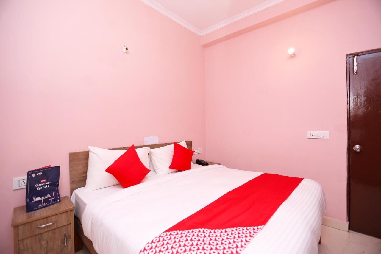 Oyo Flagship 14774 Sector 14 Gurgaon Hotell Eksteriør bilde